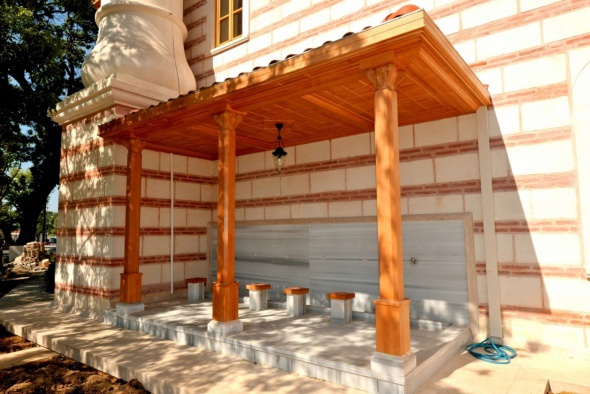 Halk evi olarak kullanılan cami 84 yıl sonra ibadete açıldı