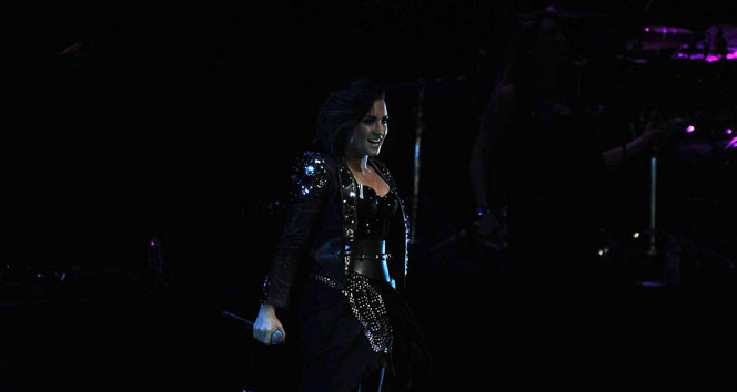 demi-lovatonin-istanbul-konseri-buyuledi