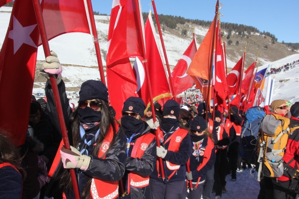 'Asım'ın Nesli Asrın Yürüyüşünde'