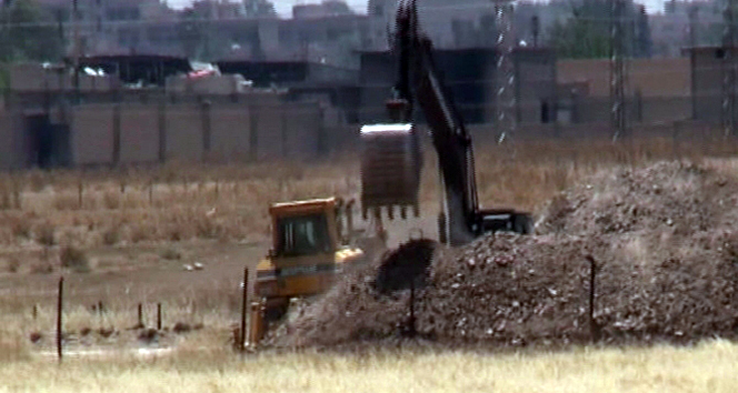 Nusaybin sınırına hendek kazılıyor mardin,nusaybin