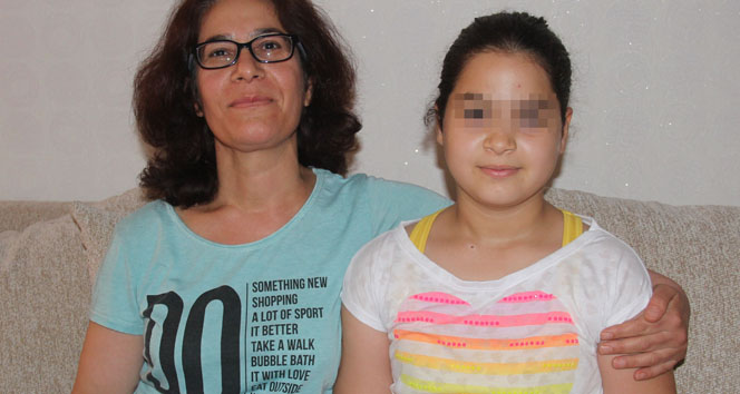 Anneye adres sorup kızını dolandırdılar 