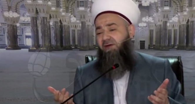 Cübbeli çok sert konuştu: Dinsiz, kitapsız, şerefsiz... cübbeli ahmet hoca
