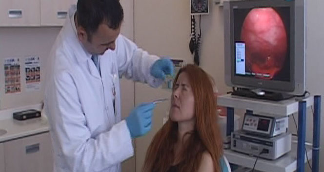 Hapşırınca burnundan kurt çıktı