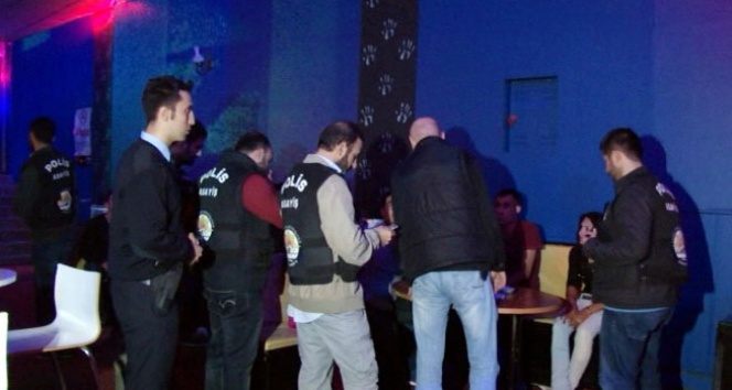 Suriyeliler soluğu eğlence merkezinde aldı