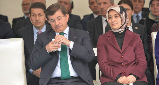 Arınç hem ağladı hem ağlattı
