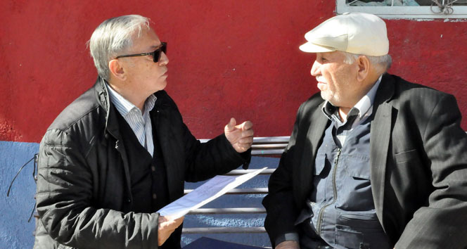 Köy köy gezerek Uşak Şeker Fabrikasının hissedarlarını arıyor