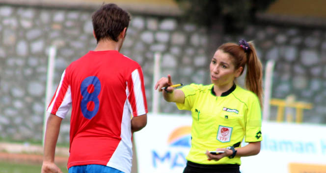 Hakemler maçtan fazla ilgi gördü bayan hakem,hakem,Muğlaspor,Muratpaşa Belediyespor