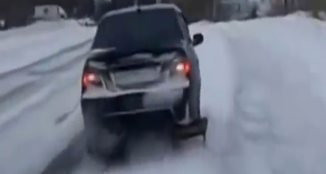 Bu da Rus işi araba lastiği! kızak,kızak yerine araba lastiği,rusya