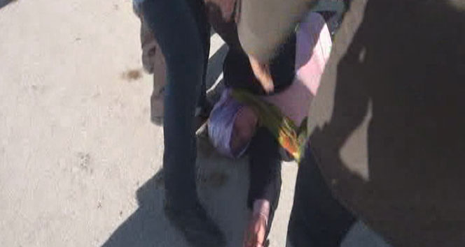 Kadın belediye başkanı cop darbesi ile böyle yere yığıldı belediye başkanı,gerginlik,Kobani,van