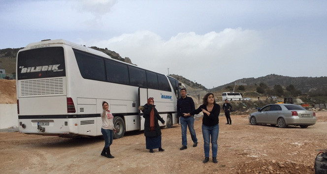 YHT yolcuları otobüslerle İstanbul'a gönderildi lodos,YHT,YHT yolcuları