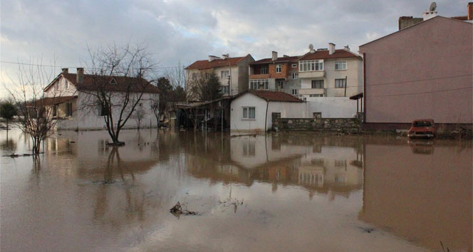 Edirne’de bir mahallede 5 bin kişi mahsur&nbsp;Edirne,sel