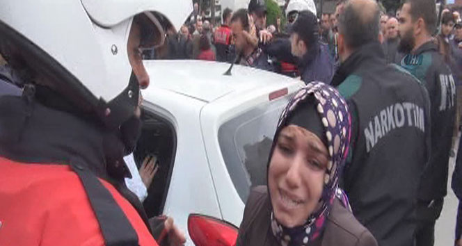 Narkotim ile vatandaş arasında yol verme kavgası&nbsp;Narkotim,Yol verme kavgası