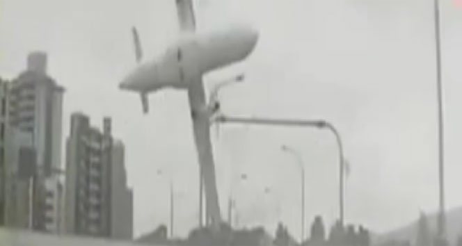 TransAsia uçağı düştüğü nehirden çıkarıldı&nbsp;Kinmen Adası,Taipei,Tayvan,tayvanda düşen uçak