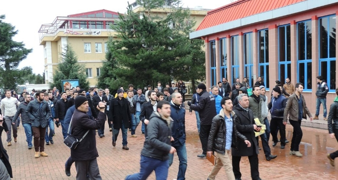 Üniversite öğrencileri arasında arbede Sakarya Üniversitesi,Üniversite öğrencileri arasında arbede