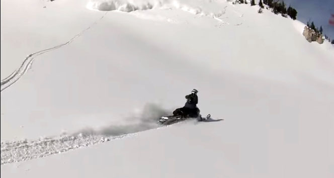 Çığın altında böyle kaldı!&nbsp;ABD,abd çığ,çığ,çığın altında kalan adam