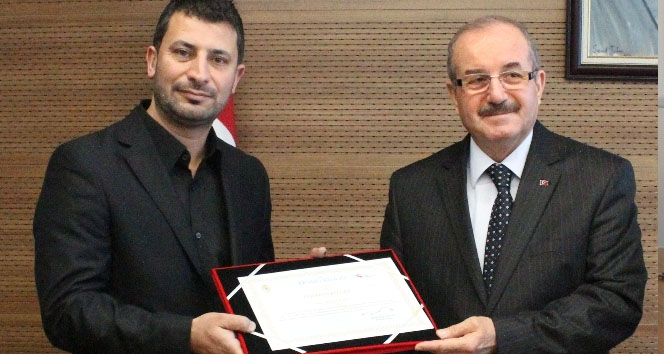 Kovalı kahramana ödül!&nbsp;Denizli,denizlide vahşet,kovalı kahraman,Mevlüt Tuğan,sokak ortasında bıçaklı saldırı