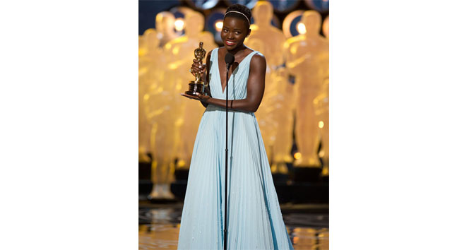 150 bin dolar değerindeki Oscar'lık elbise çalındı Calvin Klein,Los Angeles,Lupita Nyong,oskarlık elbise