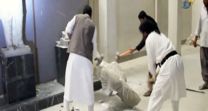 IŞİD, arkeoloji müzesini talan etti IŞİD,müze,talan