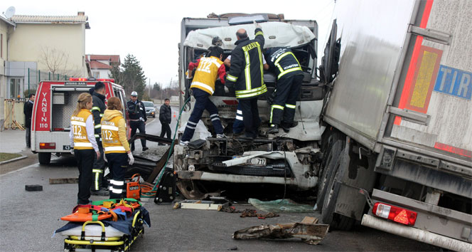Kamyonda can pazarı&nbsp;kamyon,kaza,Kütahya,TIR