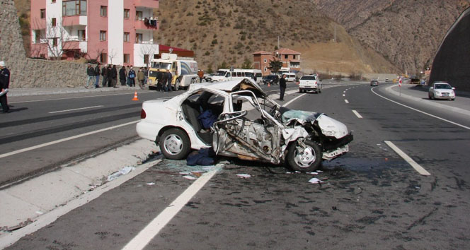 Cenaze yolunda kaza: 3 ölü cenaze yolu